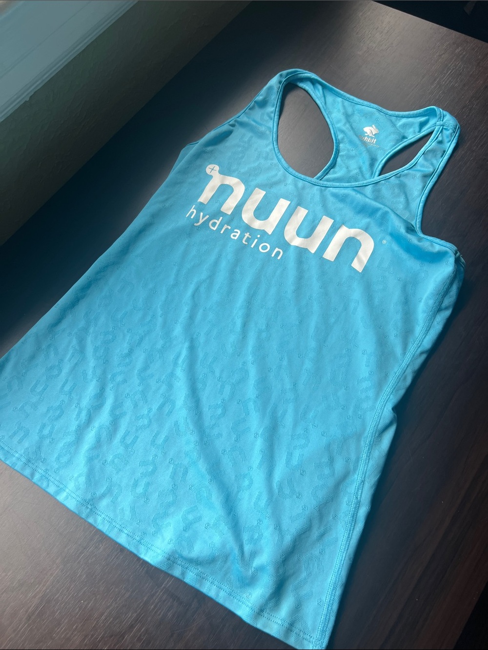 rabbit running x nuun small tank